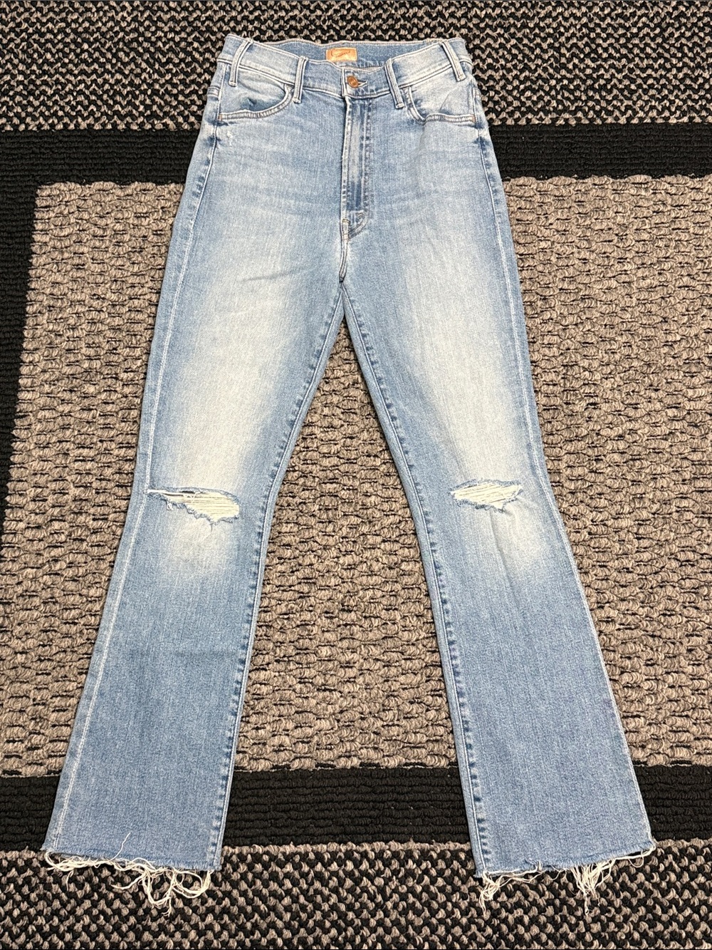 MOTHER The Hustler Ankle Fray Jeans Sz 27 High Rise Flare Distressed Raw Hem